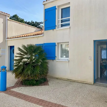 Pavillon A Longeville-sur-mer, Proche Plage, 6 Pers, 3 Ch, Terrasse, Parking Prive - Fr-1-336-135 Holiday home Longeville-sur-Mer