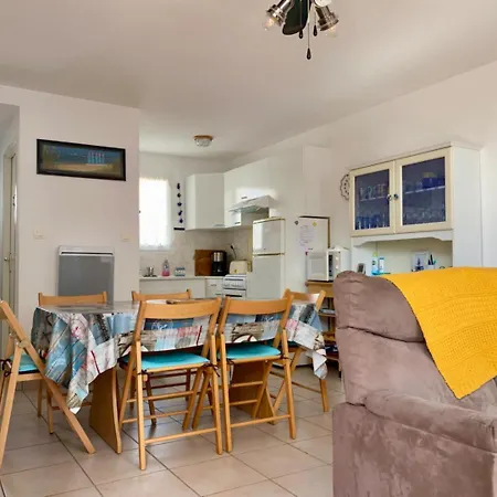 Holiday home Pavillon A Longeville-sur-mer, Proche Plage, 6 Pers, 3 Ch, Terrasse, Parking Prive - Fr-1-336-135 Longeville-sur-Mer