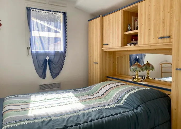 Pavillon à Longeville-sur-mer, Proche Plage, 6 Pers, 3 Ch, Terrasse, Parking Privé - Fr-1-336-135 Сasa de vacaciones *