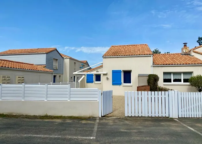 Pavillon à Longeville-sur-mer, Proche Plage, 6 Pers, 3 Ch, Terrasse, Parking Privé - Fr-1-336-135 Сasa de vacaciones Longeville-sur-Mer